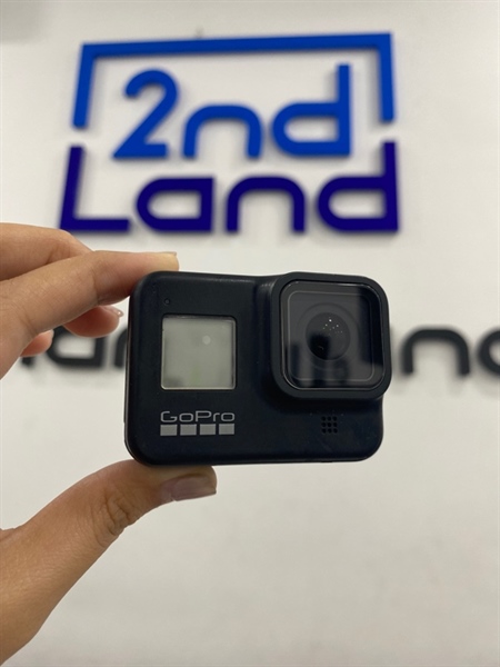 Gopro Hero 8 - Màu đen - Ngoại hình 97% - Kèm 2 pin chai , dock sạc , thẻ 128GB , phụ kiện đeo ngực , phụ kiện đỡ , túi