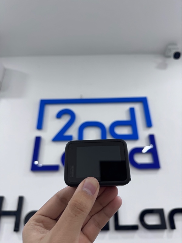 Gopro hero 9 black - Màu đen - Ngoại hình 97% - Trầy xước, pin hơi yếu - Kèm 1 pin, 1 cáp , 1 túi