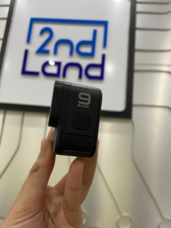 Gopro Hero 9 Black - Màu đen - Ngoại hình: 98% - Màn chớp khi nóng máy - Kèm 1 pin phồng nhẹ, dock sạc 3 pin, thẻ nhớ 64gb
