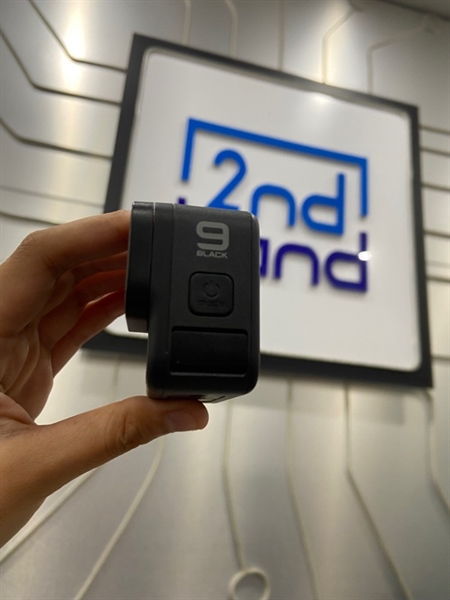 Gopro Hero 9 - Màu đen - Ngoại hình: 98% - Kèm túi - Kèm 1 pin + 2 sạc + case 2