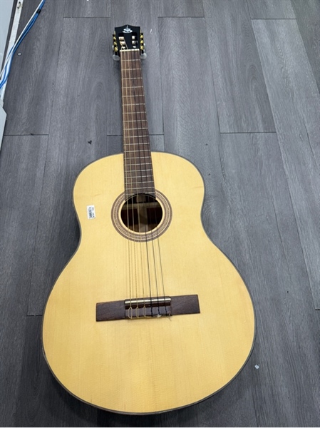 Guitar Classic No Name hãng S-Việt - Màu nâu - Ngoại hình 98% - Dây gỉ nhẹ - Kèm túi