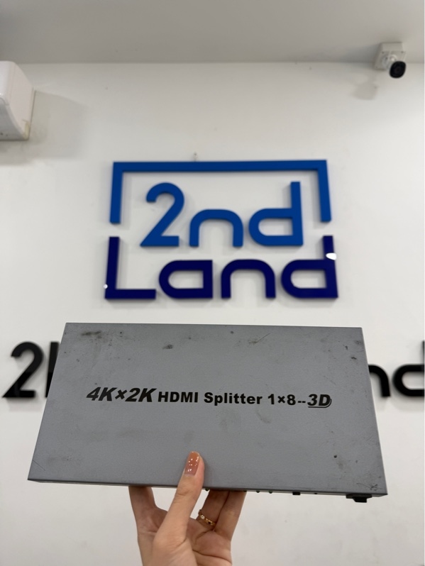 HDMI Splitter 1x8 3D 4kx2k - Model DT-7148 - Màu bạc - Ngoại hình 95% - Trầy nhiều , ố - Kèm nguồn
