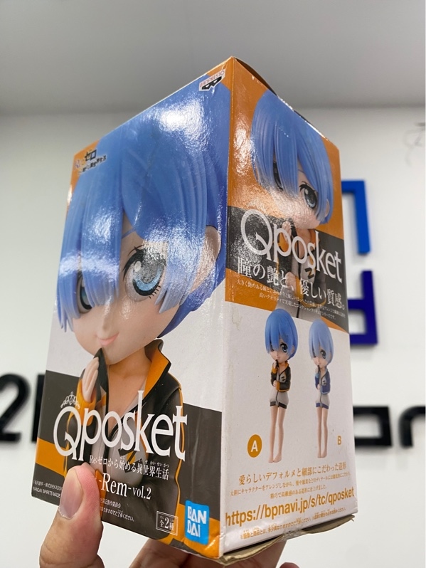 Hộp mô hình Banpresto Q Posket Rem Vol.2 Ver.A - Màu đen cam - Hộp móp mốc - Open Box