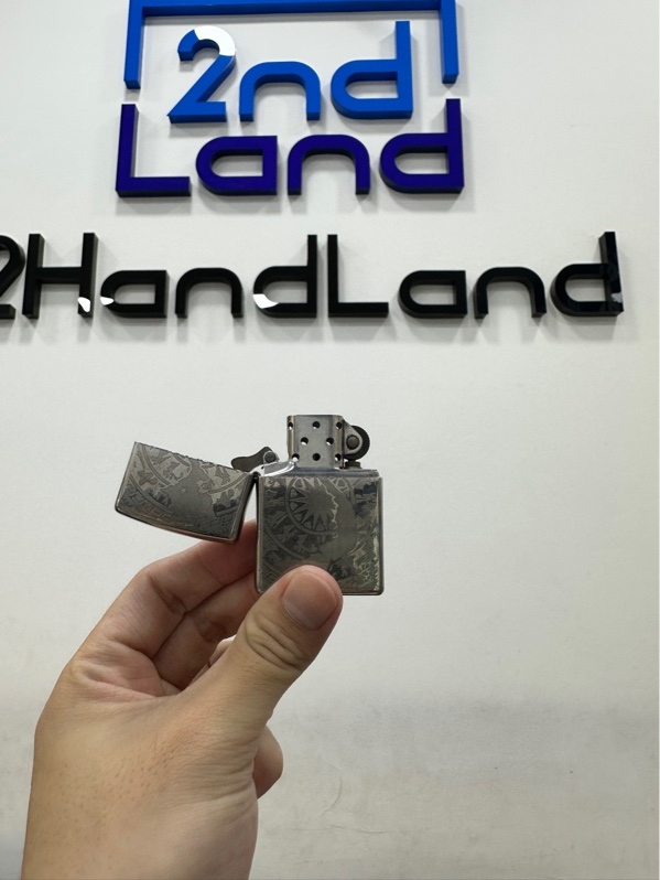 Hột quẹt Zippo họa tiết Bản đồ Việt Nam kết hợp La bàn Trống đồng - Màu bạc - Ngoại hình 97% - Fullbox