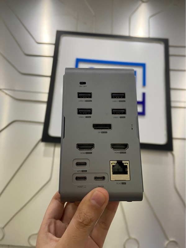 Hub Hagibis USB-C Docking Station With Led Strip Light( Dòng U100 Ultra) - Màu bạc - Ngoại hình: 97.5% - Xước nhẹ - Full Box