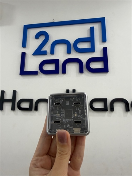 Hub Orico type c - Màu bạc - Ngoại hình 98% - Kèm dây