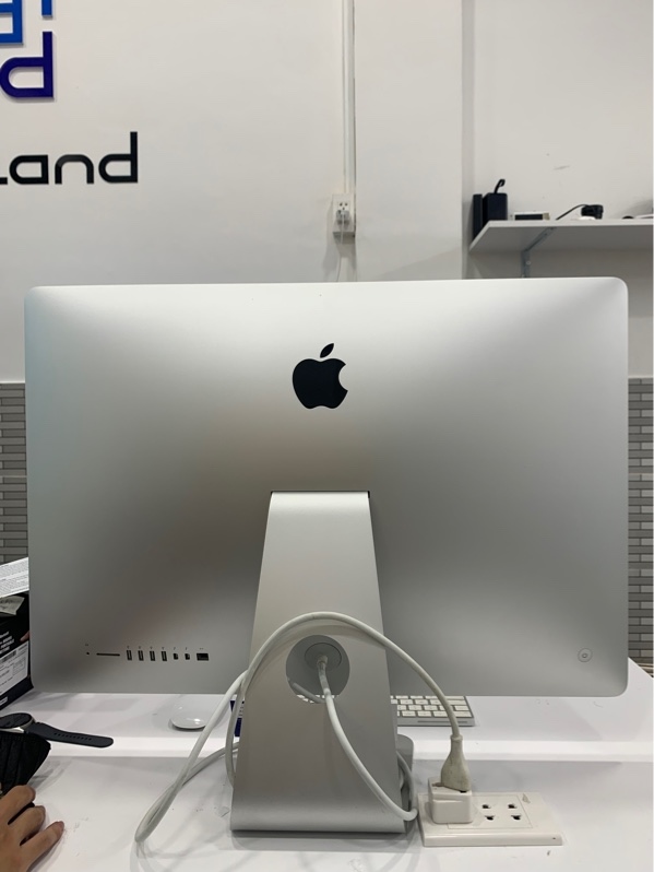 iMac Retina 5K - 27 inch Late 2015 - i5 lõi tứ - Radeon R9 M390 2GB - Ram 16GB/SSD 1TB - Màu trắng - Ngoại hình: 98% - Màn viền ám hồng - Fullbox