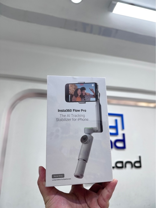 Insta360 Flow Pro - Màu xám - Newseal