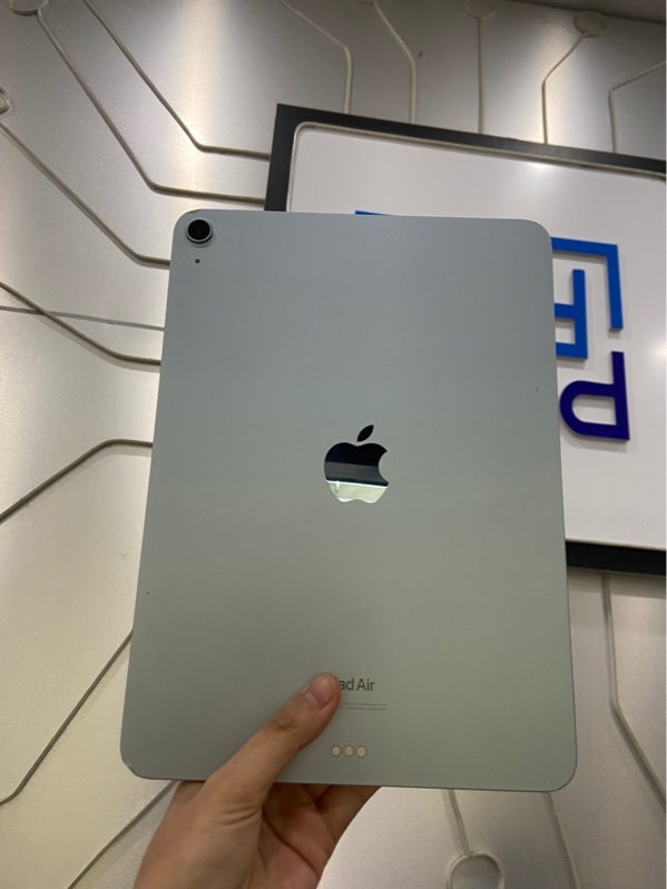 iPad Air 11 inch M2 - LL/A - 1TB - Bản Wifi - Pin 84% - Màu xanh - Ngoại hình: 97% - Cấn góc nhìu , màn sọc bỏ màn - Body