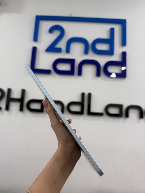 iPad Air 11 inch M2 - ZA/A - IOS 26.5 - Wifi - 128GB - Màu xanh - Pin 93% - Ngoại hình 98% - Màn phản quang nhiều mảng lớn , cong sườn nhẹ - Không phụ kiện
