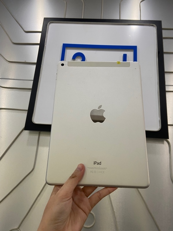 iPad Air 2 - Bản 3G - J/A - 64GB - Pin 95% - Màu bạc - Ngoại hình: 97% - Body