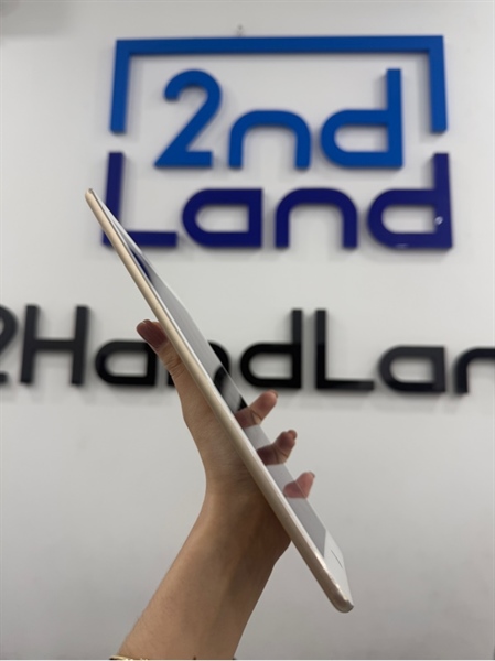 iPad Air 2 - ZP/A - IOS 15.8.2 - Bản 4G - 64GB - Màu vàng - Pin thay 100% - Ngoại hình 97% - Màn hồng viền , hở sáng , bầm màn , ép kính , lưng trầy , cấn 4 góc , viền trầy - Kèm sạc 1