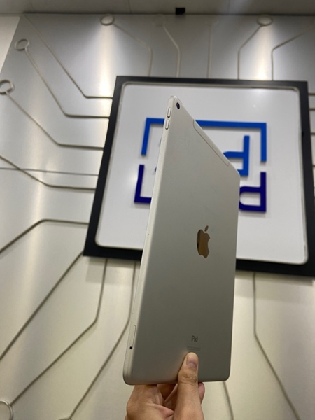 iPad Air 3 - 2J/A - 64GB - Bản 4G - Pin 87% - Màu bạc - Ngoại hình: 97% - Trầy lưng, viền ám vàng, phản quang góc trái dưới - Body 1