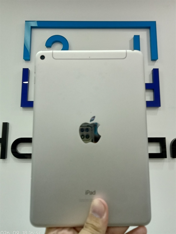 iPad Air 3 - Bản 4G - LL/A - 256GB - IOS 18.5 - Pin 85% - Chu kỳ sạc 760 - Màu xám - Ngoại hình 97% - Màn ám hồng vừa, xước sườn - Body