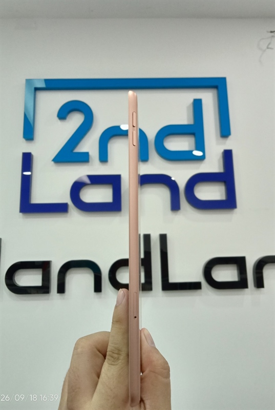 iPad Air 3 - Bản 4G - LL/A - 64GB - IOS 18.7.8 - Pin 94% - Màu hồng - Ngoại hình 97% - Màn ám hồng - Body