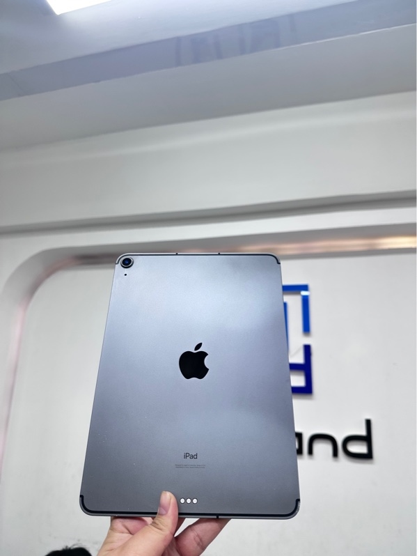 iPad Air 4 - 5G - ZA/A - IOS 26.3 - 256 GB - Màu xám - Pin 82% - Ngoại hình 97% - Cong nhẹ, 1 đốm phản quang - Body