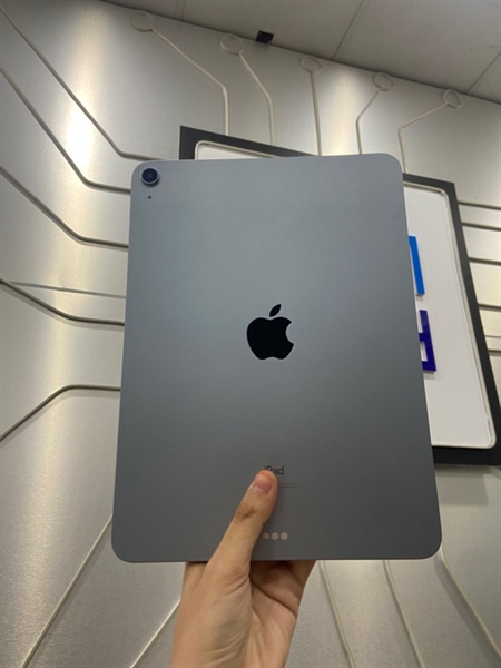 iPad Air 4 - ZA/A - 64GB - Bản Wifi - IOS 18.4.1 - Pin 92% - Màu xanh - Ngoại hình: 98% - Body