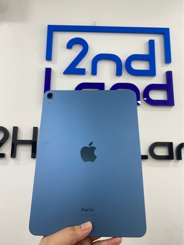 iPad air 5 - ZA/A - IOS 26.1 - Wifi - 64GB - Màu xanh - Pin 82% - Ngoại hình 97% - Màn trầy , màn ám hồng , trầy xước - Kèm box
