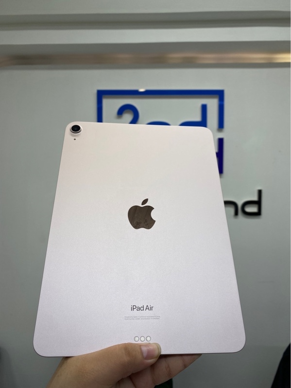iPad Air 5 - ZA/A - Wifi - IOS 18.3.2 - 64GB - Màu hồng - Pin 81% - Ngoại hình 98% - Màn xước - Body