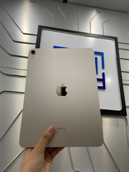 iPad Air 6 - 11 inch - M2 2024 - ZP/A - 256GB - Bản Wifi - IOS 18.4 - Pin 100% - Màu trắng - Ngoại hình: 99% - Box - Còn bảo hành T4/2026 1