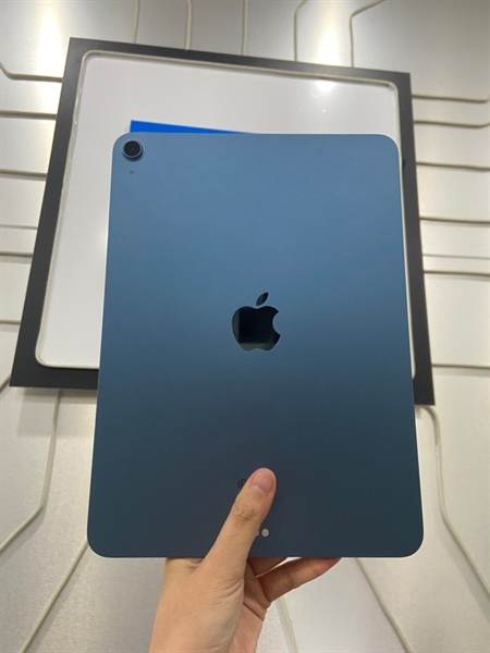 iPad Air Gen 5 - LL/A - 64GB - Bản Wifi - Pin 100% - Màu xanh - Ngoại hình: 98% - Body