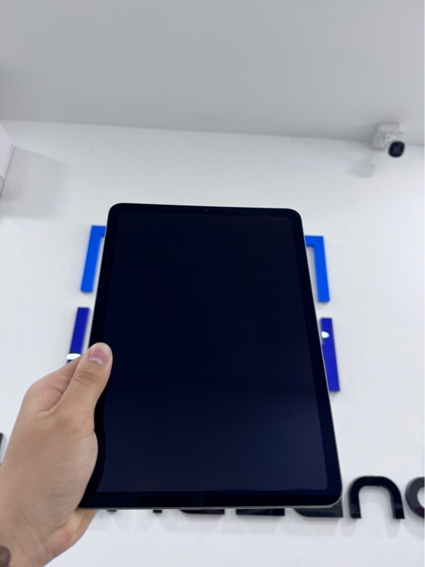 iPad Air Gen 5 - ZA/A - iOS 26.3 - 64GB - Bản Wifi - Màu xám - Pin 84% chu kỳ sạc 185 - Ngoại hình 97,5% - Màn thay zin chính hãng, xước nhẹ- Kèm sạc