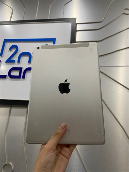 iPad Air - J/A - 16GB - 4G - Pin 83% - Màu trắng - Ngoại hình: 97% - viền ám - Body