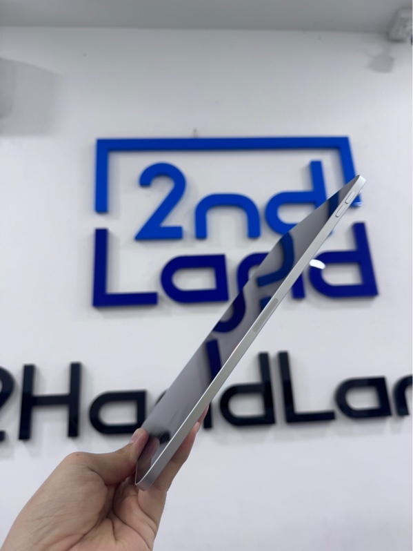 iPad Air M2 - 11 inch - X/A - ios 26.0.1 - Wifi - 128gb - Màu xám - Pin 87% chu kỳ sạc 238 - Ngoại hình 97.5% - Viền xước nhẹ, vàng viền nhẹ, màn phản quang - Body
