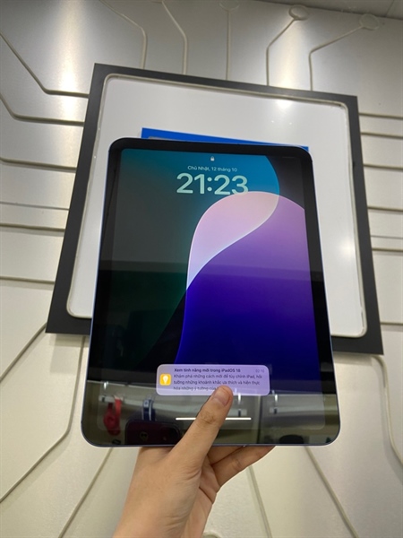 iPad Gen 10 - ZA/A - 256GB - Bản 5G - Pin 100% - Màu xanh dương - Ngoại hình: 98% - Body 2