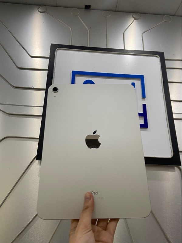 iPad Gen 10 - ZA/A - 256GB - Bản Wifi - Pin 100% - Màu bạc - Ngoại hình: 99% - FullBox - BH 2/4/2027