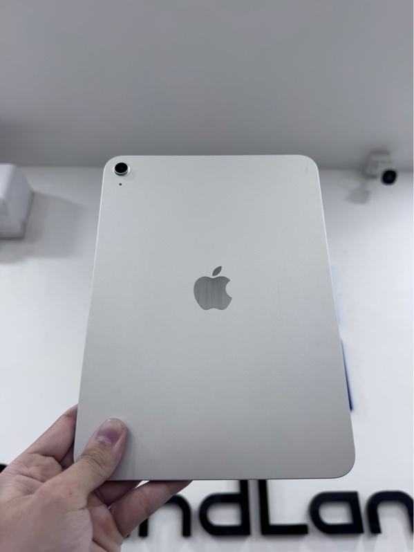iPad gen 11 A16 - ZA/A - 128GB - Bản wifi - ios 26.2 - Màu bạc - Ngoại hình 98% - Pin 100% - Kèm box