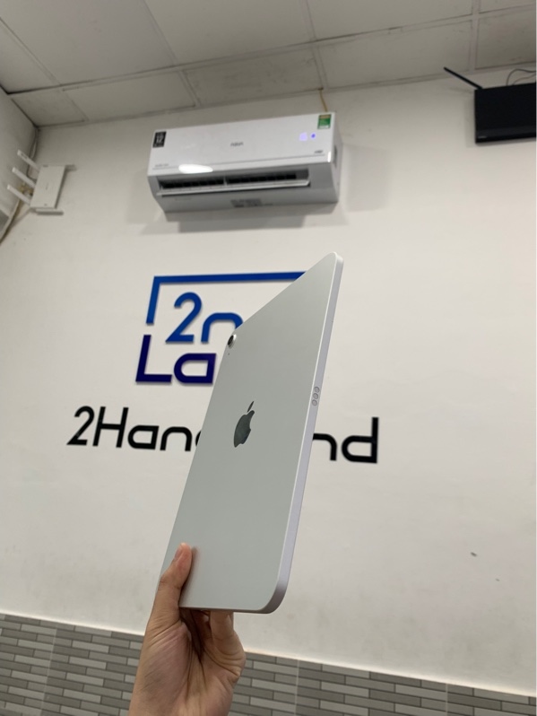 iPad gen 11 (A16) - ZA/A - 128GB - Màu bạc - Pin 98% chu kì sạc 98 lần - Ngoại hình: 98% - Fullbox