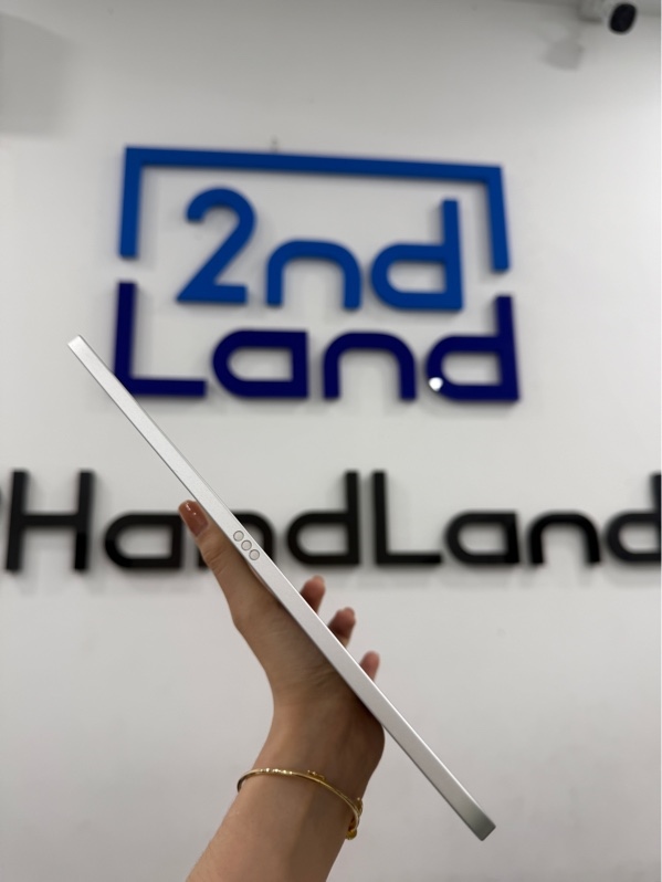 iPad Gen 11 (A16) - ZA/A - IOS 26.4.1 - Wifi - 128GB - Màu bạc - Pin 100% chu kì sạc 47 - Ngoại hình 98% - Kèm Box
