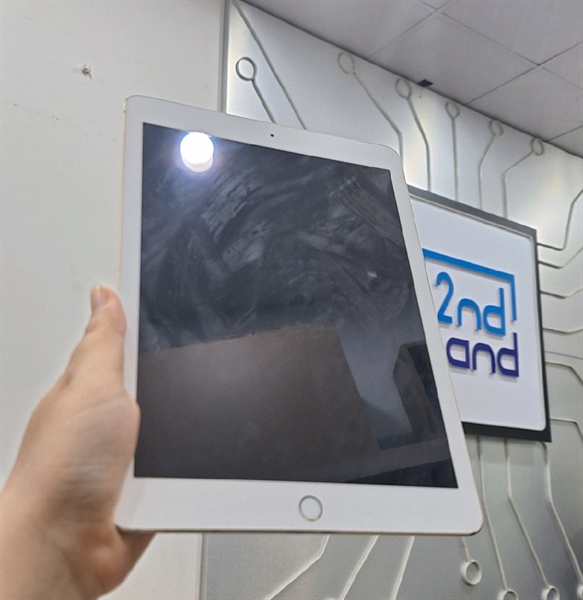 iPad Gen 5 - Bản 4G - 32GB - J/A - ios - Màu Hồng - Ngoại hình 97% - Pin 86%