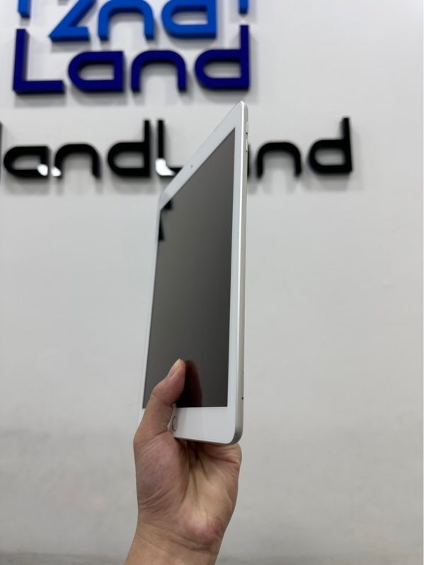 iPad Gen 6 (2018) 9.7inch 4G - 2J/A - 32GB - IOS 17.7.10 - Pin 99% đã thay - Màu xám - Ngoại hình 97% - Body