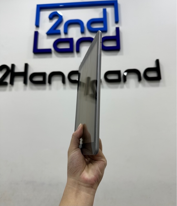 iPad Gen 6 (2018) 9.7inch Wifi - ZA/A - 32GB - IOS 15.6.1 - Pin 83% - Màu xám - Ngoại hình 97% - Body