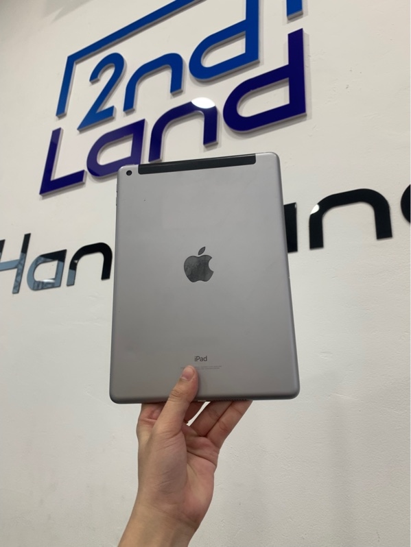 iPad gen 6 - J/A - 32GB - 4G - Màu xám - Pin 100% đã thay - Ngoại hình: 97% - Màn ám hồng lướt - Body