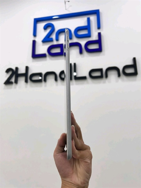 iPad Gen 6 - LL/A - 128GB - IOS 17.7.3 - Bản wifi - Pin 85% - Màu xám - Ngoại hình 96.5% - Màn ám viền hồng - Body 1