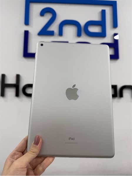 iPad Gen 7 - J/A - IOS 18.3.1 - Wifi - 32GB - Màu bạc - Pin 92% - Ngoại hình 98% - Kèm sạc