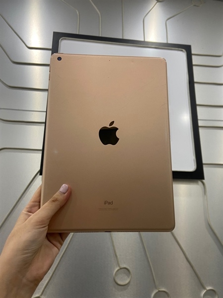 iPad Gen 7 - LL/A - 32GB - Pin 89% - Màu hồng - Ngoại hình: 97% - man hở sáng ép kính - Body