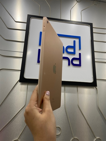 iPad Gen 7 - LL/A - 32GB - Pin 89% - Màu hồng - Ngoại hình: 97% - man hở sáng ép kính - Body 1