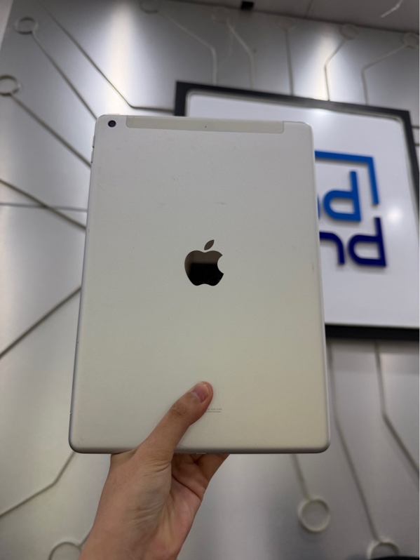 iPad Gen 8 - J/A - IOS 16.6 - 32GB - Màu bạc - Pin 91% - Ngoại hình 98% - Màn ám hồng - Body