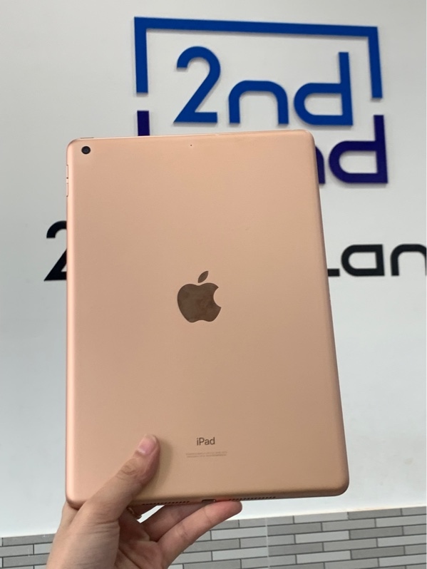iPad gen 8 - ZA/A - 32GB - Màu vàng - Pin 70% chu kì sạc 1264 lần - Ngoại hình: 96% - Cong sườn, màn ám hồng + ép kính + đánh kính - Body