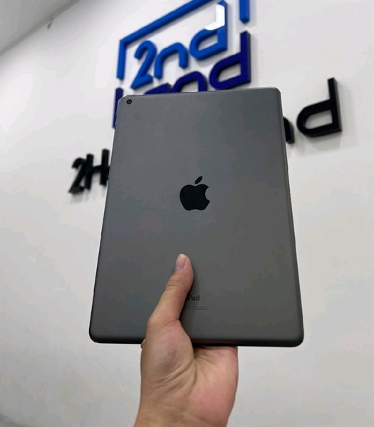 iPad Gen 8 - ZP/ A - 128GB - IOS 18.3.1 - Pin 96% - Màu xám - Ngoại hình 98% - Body