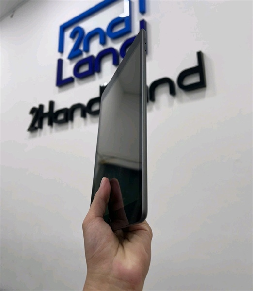 iPad Gen 8 - ZP/A - 128GB - IOS 18.3.2 - Bản wifi - Pin 90% - Màu xám - Ngoại hình 98% - Màn phản quang nhẹ - Body 1