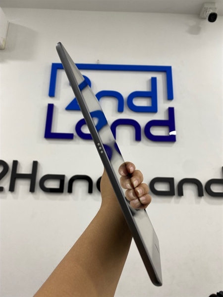 Ipad gen 8 - ZP/A - IOS 18.2 - Wifi - 128GB - Màu xám - Pin 88% - Ngoại hình 98% - Kèm sạc 1