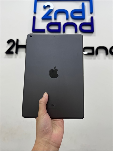 iPad Gen 9 (2021) 10.2inch Wifi - ZA/A - 64GB - IOS 26.2.1 - Pin 87% - Màu xám - Ngoại hình 97% - Cong Sườn , màn một đốm phản quang nhỏ - Body