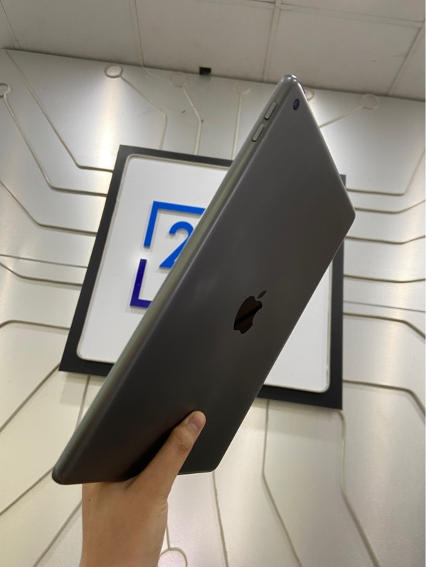 iPad Gen 9 2021 - Bản Wifi - ZA/A - 64GB - Pin 83% - Màu đen - Ngoại hình: 97% - Màn ám hồng, hở sáng, xước đường dài giữa màn - Body
