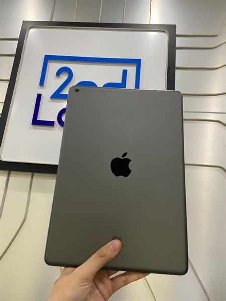 iPad Gen 9 - LL/A - 64GB - Bản Wifi - Pin 95% - Màu đen - Ngoại hình: 98% - FullBox - Còn bảo hành đến T12/2025