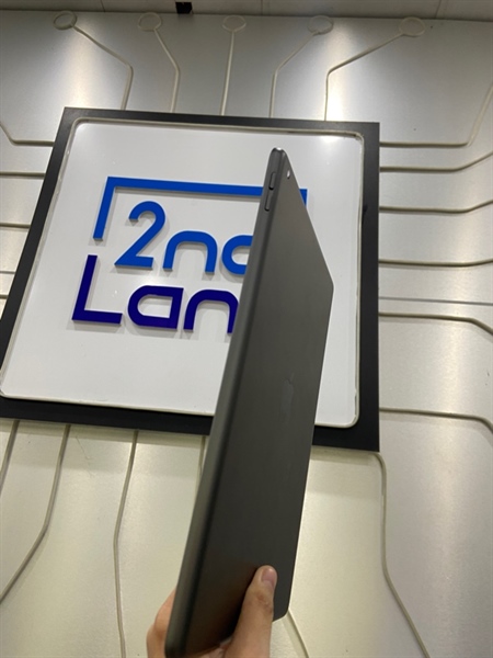 iPad Gen 9 - LL/A - 64GB - Bản Wifi - Pin 95% - Màu đen - Ngoại hình: 98% - FullBox - Còn bảo hành đến T12/2025 1